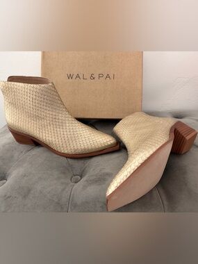Wal & Pai Gold Reptile Textured Ankle Boots for Women